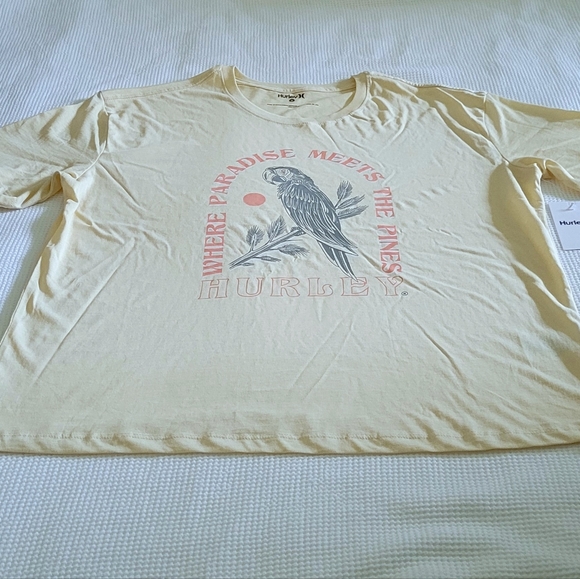 Hurley🌊 "Where Paradise🏝 Meets The Pines🌲 Graphic Tee👕 - NWT - Picture 9 of 11
